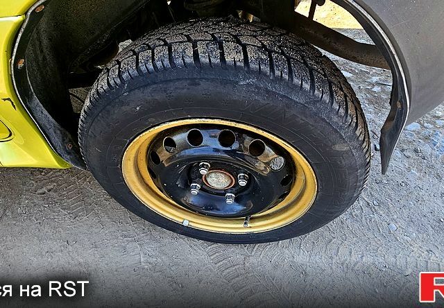 Жовтий Чері Кью Кью, об'ємом двигуна 1.1 л та пробігом 147 тис. км за 2700 $, фото 4 на Automoto.ua