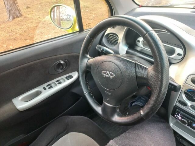 Желтый Чери Кью Кью, объемом двигателя 1.1 л и пробегом 150 тыс. км за 1500 $, фото 22 на Automoto.ua