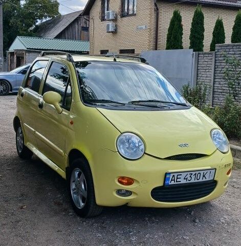 Жовтий Чері Кью Кью, об'ємом двигуна 1.1 л та пробігом 120 тис. км за 1700 $, фото 3 на Automoto.ua