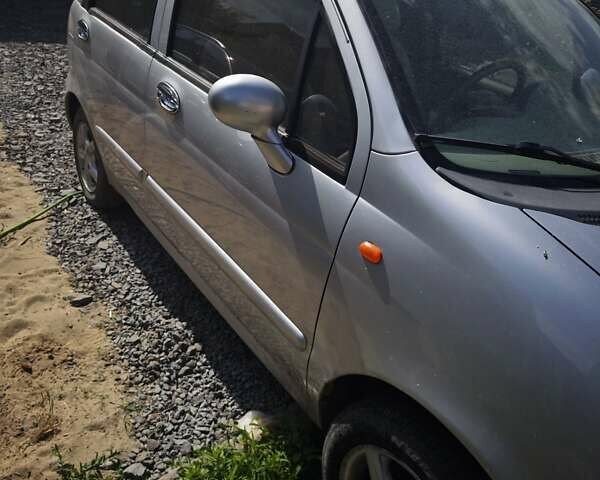 Серый Чери Кью Кью, объемом двигателя 0 л и пробегом 102 тыс. км за 1500 $, фото 2 на Automoto.ua