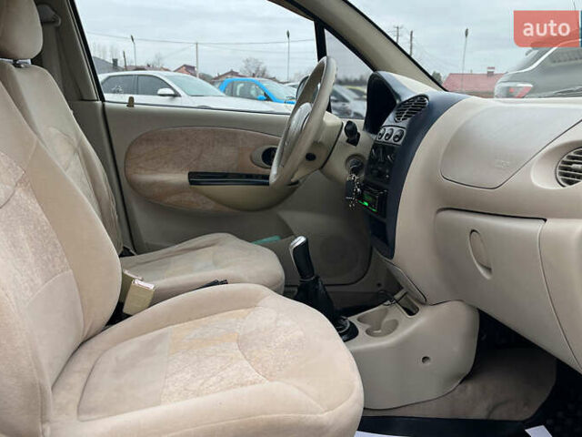 Сірий Чері Кью Кью, об'ємом двигуна 1.08 л та пробігом 37 тис. км за 3499 $, фото 20 на Automoto.ua