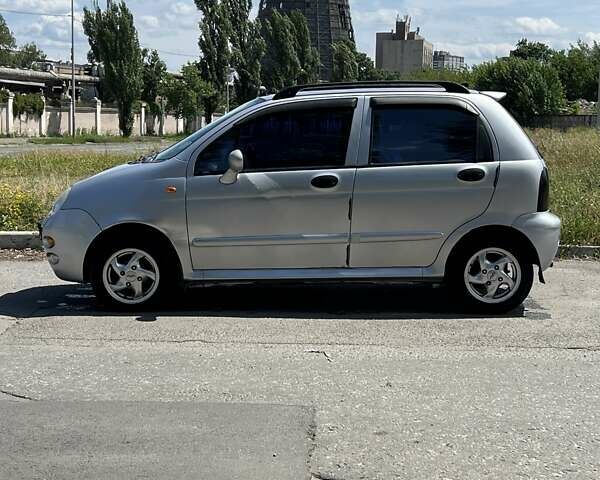 Сірий Чері Кью Кью, об'ємом двигуна 1.08 л та пробігом 95 тис. км за 2450 $, фото 27 на Automoto.ua