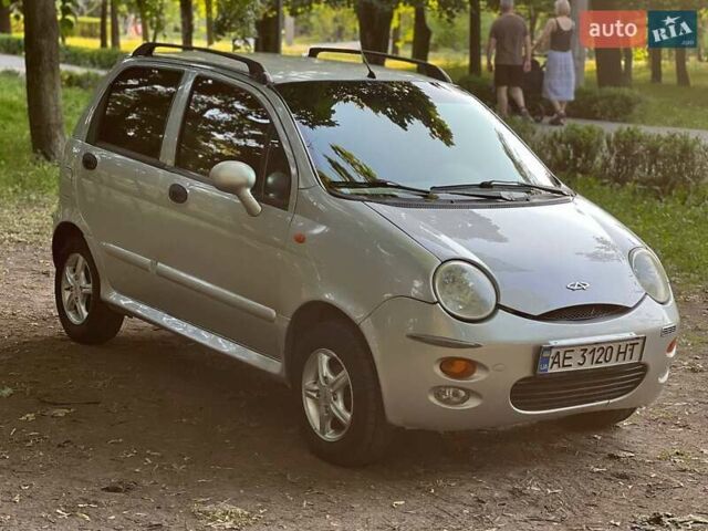 Сірий Чері Кью Кью, об'ємом двигуна 1.08 л та пробігом 108 тис. км за 1999 $, фото 4 на Automoto.ua