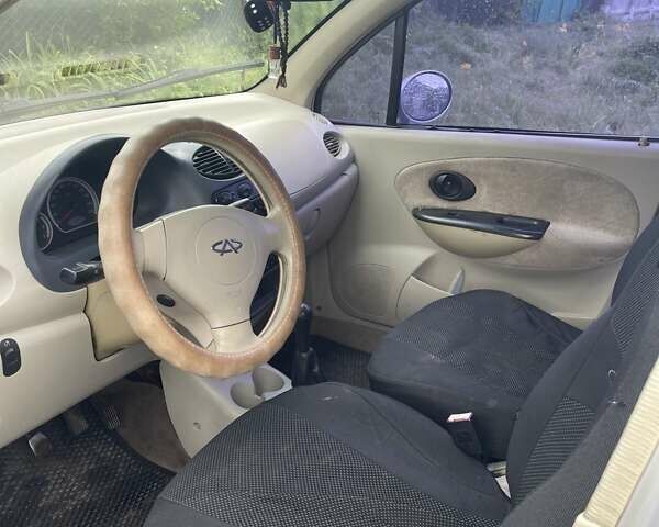 Серый Чери Кью Кью, объемом двигателя 1.1 л и пробегом 300 тыс. км за 1100 $, фото 2 на Automoto.ua