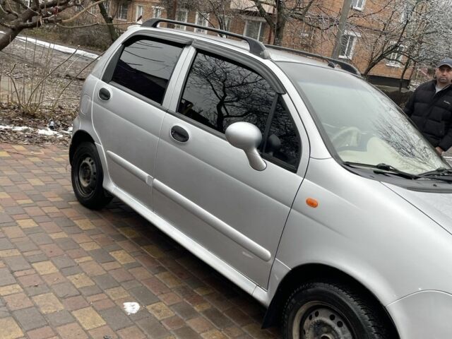 Сірий Чері Кью Кью, об'ємом двигуна 1.1 л та пробігом 97 тис. км за 2500 $, фото 4 на Automoto.ua