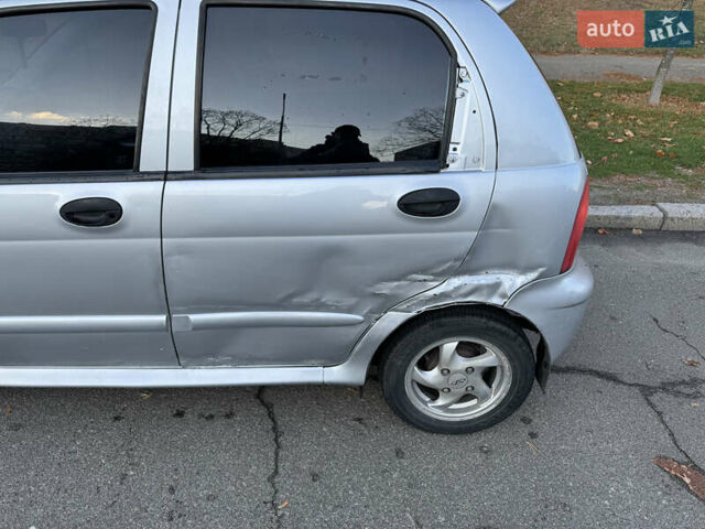 Чери Кью Кью 2008 в Киеве на Automoto.ua Серый Чери Кью Кью, объемом двигателя 1.1 л и пробегом 85 тыс. км за 1900 $, фото 4 на Automoto.ua