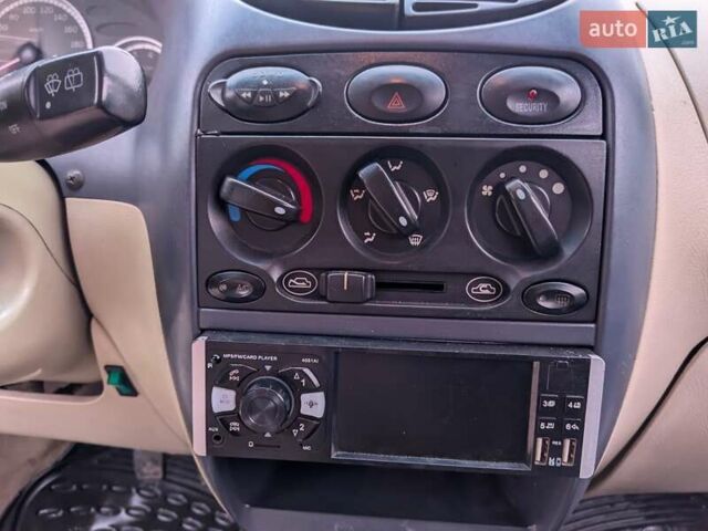 Серый Чери Кью Кью, объемом двигателя 1.08 л и пробегом 151 тыс. км за 2200 $, фото 9 на Automoto.ua