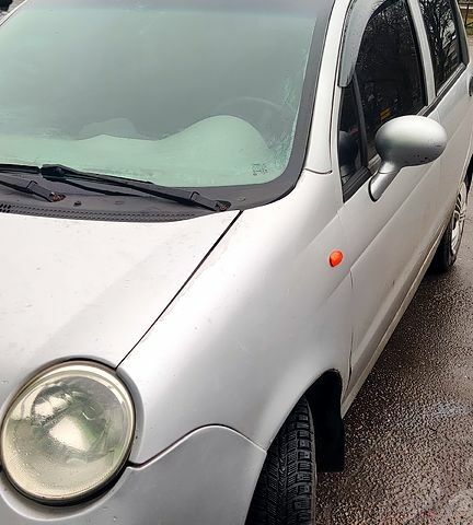 Серый Чери Кью Кью, объемом двигателя 1.1 л и пробегом 125 тыс. км за 1499 $, фото 3 на Automoto.ua