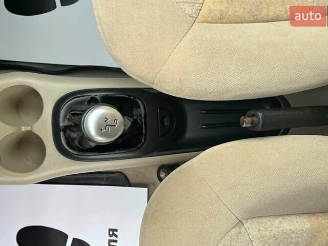 Сірий Чері Кью Кью, об'ємом двигуна 1.08 л та пробігом 37 тис. км за 3499 $, фото 16 на Automoto.ua