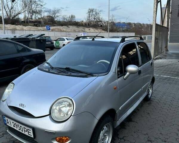 Сірий Чері Кью Кью, об'ємом двигуна 1.08 л та пробігом 108 тис. км за 3000 $, фото 1 на Automoto.ua