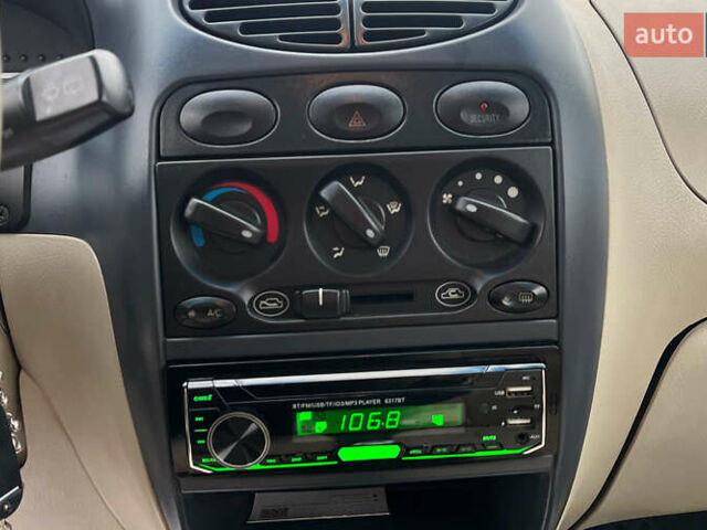 Сірий Чері Кью Кью, об'ємом двигуна 1.08 л та пробігом 37 тис. км за 3499 $, фото 14 на Automoto.ua