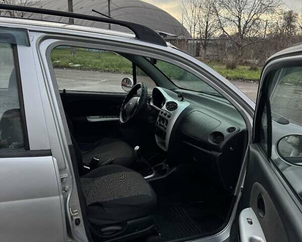 Сірий Чері Кью Кью, об'ємом двигуна 1.1 л та пробігом 104 тис. км за 2999 $, фото 3 на Automoto.ua