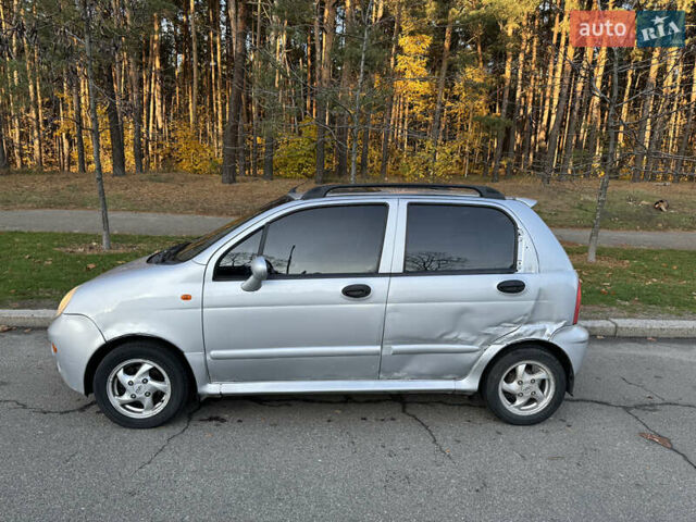 Чери Кью Кью 2008 в Киеве на Automoto.ua Серый Чери Кью Кью, объемом двигателя 1.1 л и пробегом 85 тыс. км за 1900 $, фото 3 на Automoto.ua