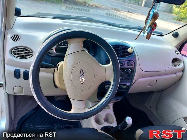 Сірий Чері Кью Кью, об'ємом двигуна 1.1 л та пробігом 70 тис. км за 3300 $, фото 5 на Automoto.ua