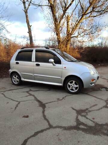 Серый Чери Кью Кью, объемом двигателя 1.08 л и пробегом 81 тыс. км за 2500 $, фото 3 на Automoto.ua