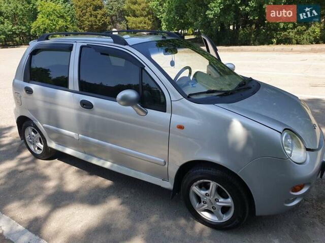 Сірий Чері Кью Кью, об'ємом двигуна 1.08 л та пробігом 93 тис. км за 3000 $, фото 5 на Automoto.ua
