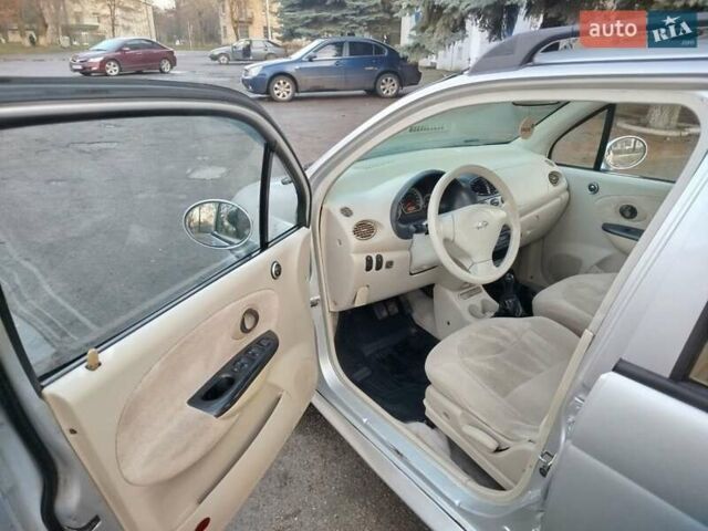 Сірий Чері Кью Кью, об'ємом двигуна 1.08 л та пробігом 119 тис. км за 1900 $, фото 8 на Automoto.ua