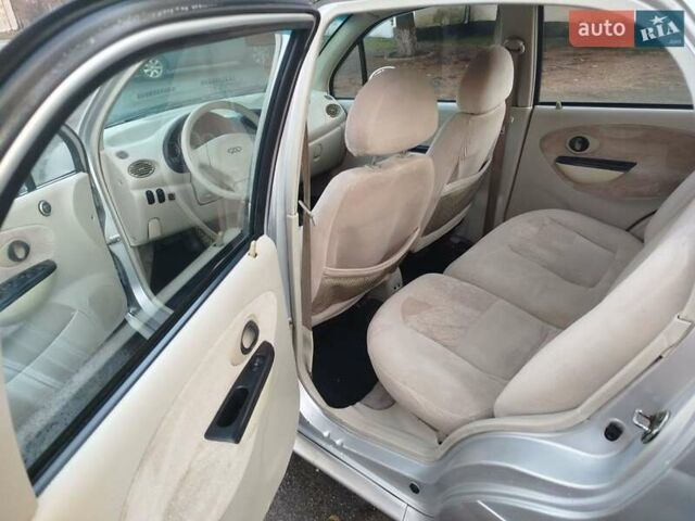 Сірий Чері Кью Кью, об'ємом двигуна 1.08 л та пробігом 119 тис. км за 1900 $, фото 13 на Automoto.ua