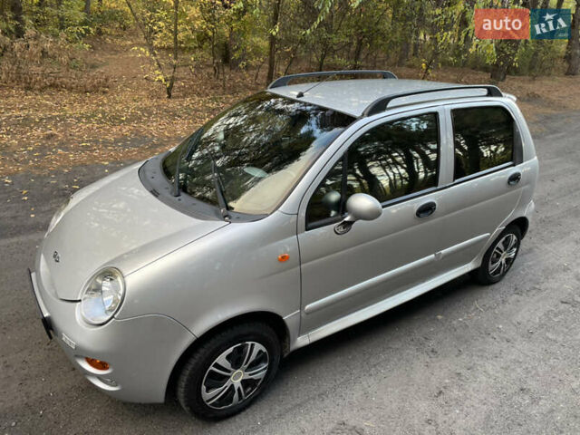 Сірий Чері Кью Кью, об'ємом двигуна 1.08 л та пробігом 67 тис. км за 2700 $, фото 14 на Automoto.ua