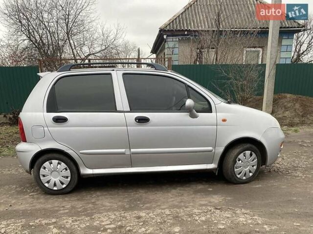 Серый Чери Кью Кью, объемом двигателя 1.1 л и пробегом 135 тыс. км за 3700 $, фото 3 на Automoto.ua