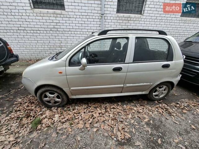 Серый Чери Кью Кью, объемом двигателя 1.08 л и пробегом 200 тыс. км за 3000 $, фото 3 на Automoto.ua