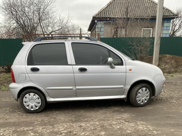 Сірий Чері Кью Кью, об'ємом двигуна 1.1 л та пробігом 135 тис. км за 3700 $, фото 4 на Automoto.ua