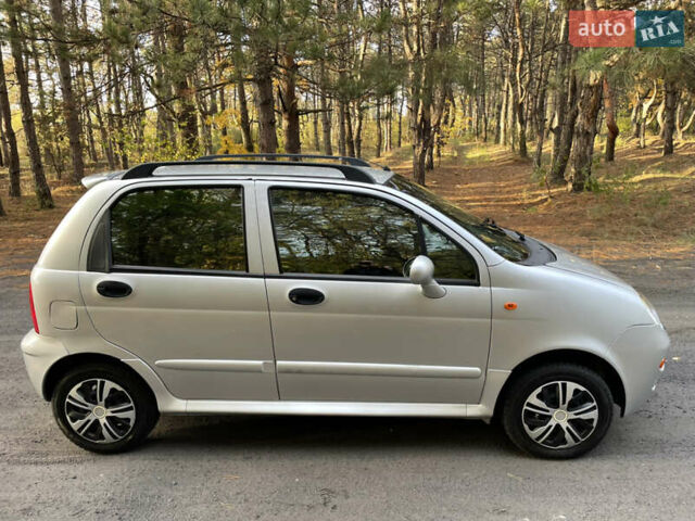 Сірий Чері Кью Кью, об'ємом двигуна 1.08 л та пробігом 67 тис. км за 2700 $, фото 1 на Automoto.ua
