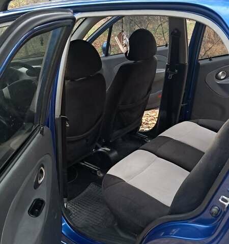 Синий Чери Кью Кью, объемом двигателя 1.1 л и пробегом 206 тыс. км за 2400 $, фото 8 на Automoto.ua