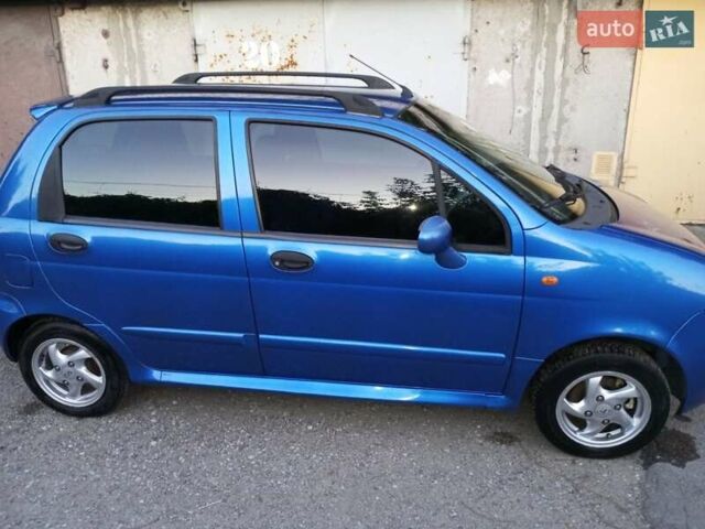 Синий Чери Кью Кью, объемом двигателя 1.1 л и пробегом 125 тыс. км за 3050 $, фото 4 на Automoto.ua