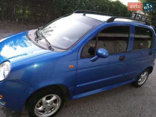 Синий Чери Кью Кью, объемом двигателя 1.1 л и пробегом 125 тыс. км за 3050 $, фото 2 на Automoto.ua