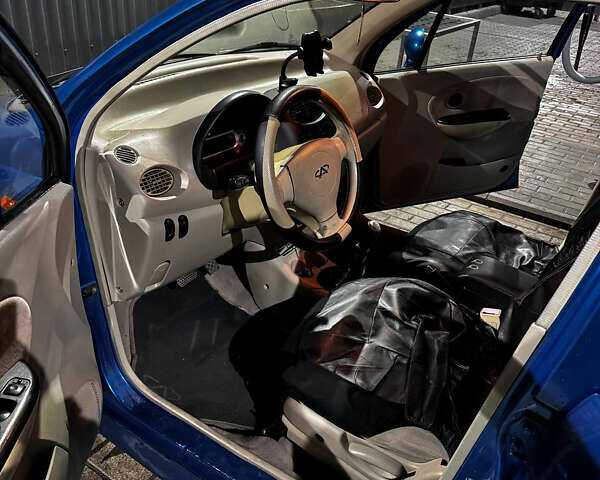 Синий Чери Кью Кью, объемом двигателя 1.08 л и пробегом 89 тыс. км за 3500 $, фото 5 на Automoto.ua
