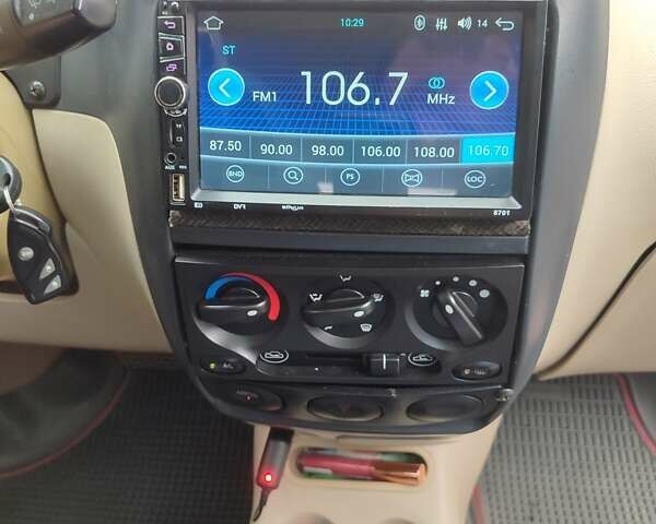 Синий Чери Кью Кью, объемом двигателя 1.08 л и пробегом 80 тыс. км за 3900 $, фото 8 на Automoto.ua
