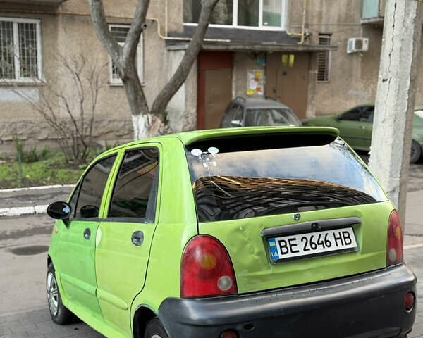 Зеленый Чери Кью Кью, объемом двигателя 0.81 л и пробегом 122 тыс. км за 1200 $, фото 2 на Automoto.ua