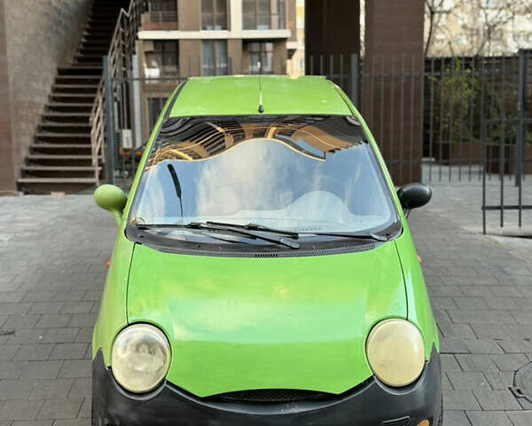 Зеленый Чери Кью Кью, объемом двигателя 0.81 л и пробегом 122 тыс. км за 1200 $, фото 1 на Automoto.ua