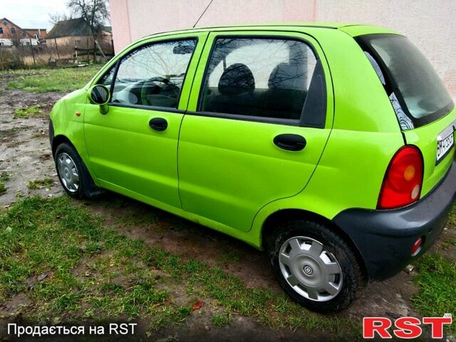 Зеленый Чери Кью Кью, объемом двигателя 1.1 л и пробегом 120 тыс. км за 1800 $, фото 3 на Automoto.ua