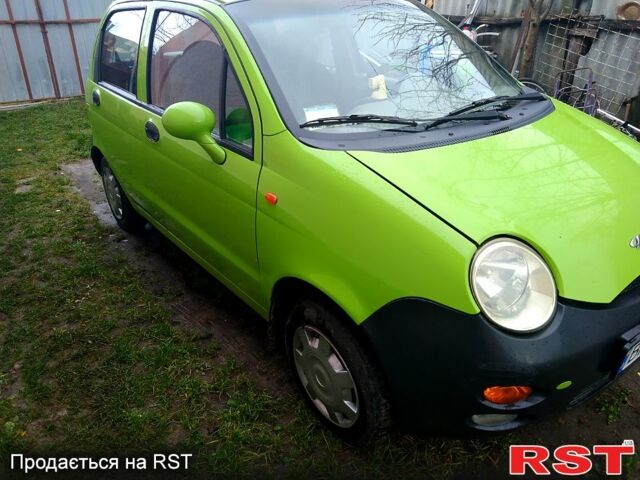 Зеленый Чери Кью Кью, объемом двигателя 1.1 л и пробегом 120 тыс. км за 1800 $, фото 5 на Automoto.ua