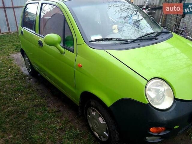 Зеленый Чери Кью Кью, объемом двигателя 1.1 л и пробегом 120 тыс. км за 1800 $, фото 4 на Automoto.ua