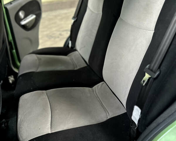 Зеленый Чери Кью Кью, объемом двигателя 1.08 л и пробегом 21 тыс. км за 1800 $, фото 8 на Automoto.ua