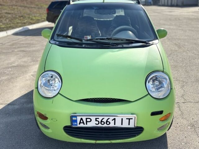 Зеленый Чери Кью Кью, объемом двигателя 1.1 л и пробегом 96 тыс. км за 2200 $, фото 1 на Automoto.ua