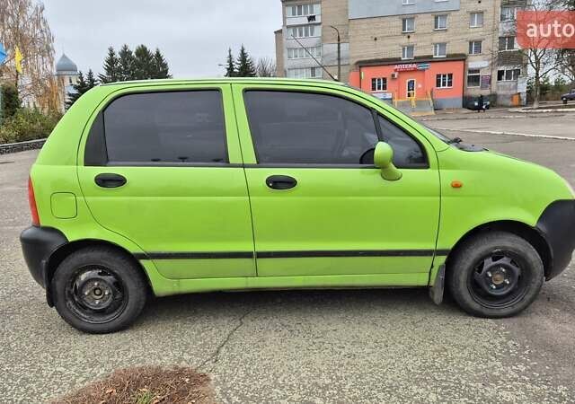 Зеленый Чери Кью Кью, объемом двигателя 1.08 л и пробегом 115 тыс. км за 2100 $, фото 2 на Automoto.ua