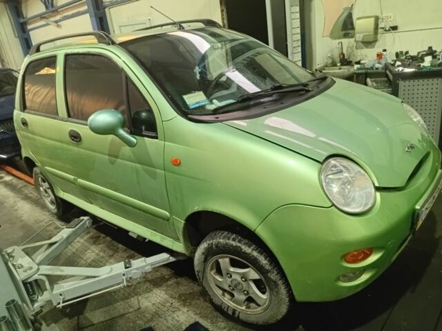 Чери Кью Кью 2008 в Черновцах на Automoto.ua Зеленый Чери Кью Кью, объемом двигателя 1 л и пробегом 150 тыс. км за 2334 $, фото 2 на Automoto.ua