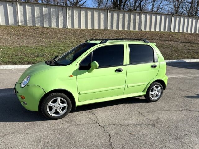 Зеленый Чери Кью Кью, объемом двигателя 1.1 л и пробегом 96 тыс. км за 2200 $, фото 3 на Automoto.ua