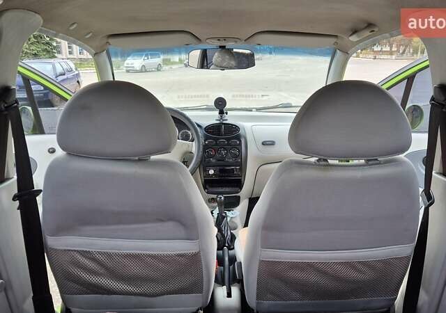 Зеленый Чери Кью Кью, объемом двигателя 1.08 л и пробегом 115 тыс. км за 2100 $, фото 10 на Automoto.ua