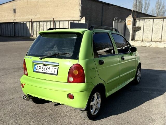 Зеленый Чери Кью Кью, объемом двигателя 1.1 л и пробегом 96 тыс. км за 2200 $, фото 4 на Automoto.ua