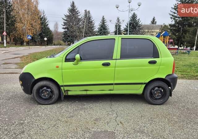 Зеленый Чери Кью Кью, объемом двигателя 1.08 л и пробегом 115 тыс. км за 2100 $, фото 3 на Automoto.ua