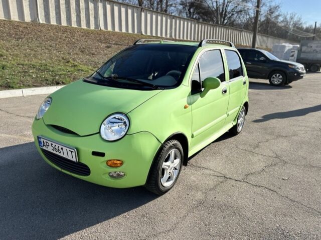 Зеленый Чери Кью Кью, объемом двигателя 1.1 л и пробегом 96 тыс. км за 2200 $, фото 2 на Automoto.ua