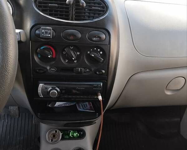 Зеленый Чери Кью Кью, объемом двигателя 0.81 л и пробегом 130 тыс. км за 1700 $, фото 2 на Automoto.ua