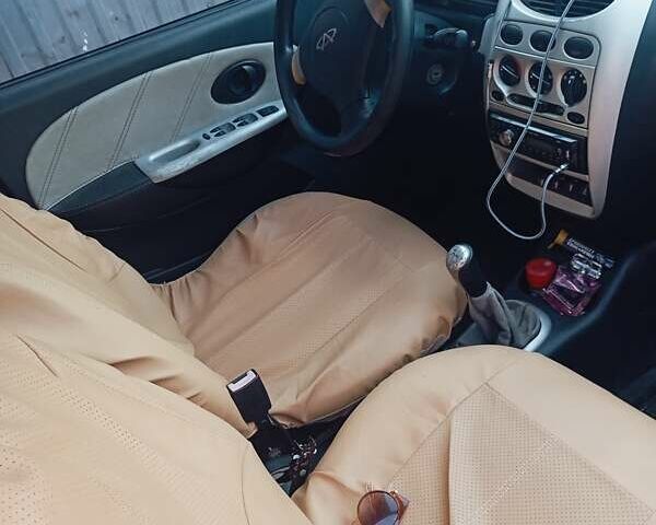 Помаранчевий Чері Кью Кью, об'ємом двигуна 1.1 л та пробігом 104 тис. км за 2200 $, фото 3 на Automoto.ua