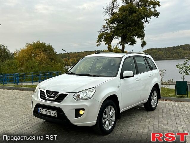 Чери Tiggo 2 2013 в Запорожье на Automoto.ua Белый Чери Tiggo 2, объемом двигателя 1.8 л и пробегом 121 тыс. км за 5350 $, фото 7 на Automoto.ua