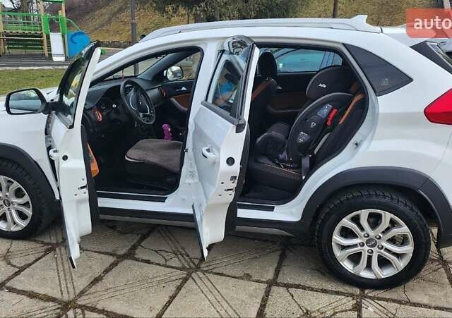 Белый Чери Tiggo 2, объемом двигателя 1.5 л и пробегом 41 тыс. км за 7900 $, фото 9 на Automoto.ua